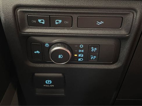Used 2022 Ford F150 XLT w/ Equipment Group 302A High AWD/4WD image 23