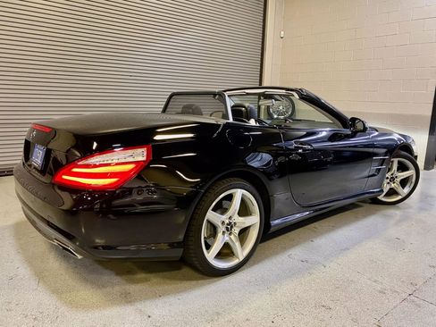 Used 2013 Mercedes-Benz SL 550 w/ Premium Pkg image 9