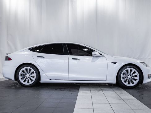 Used 2019 Tesla Model S Long Range image 3