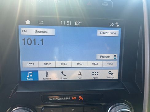 Used 2016 Ford F150 Lariat w/ Equipment Group 502A Luxury image 19