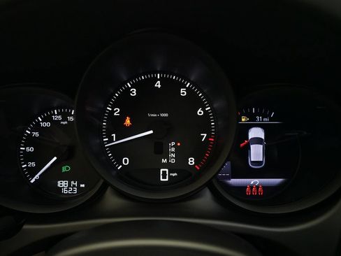 Certified 2024 Porsche Macan AWD/4WD image 15
