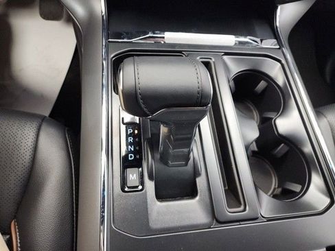 New 2025 Ford F150 Lariat w/ Equipment Group 501A Mid image 24