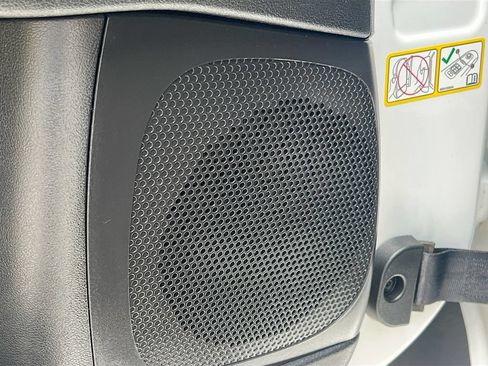 Used 2024 RAM ProMaster 2500 w/ Convenience Group FWD image 18