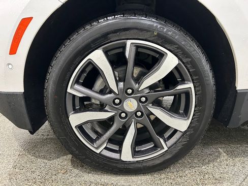 Used 2022 Chevrolet Equinox Premier image 12