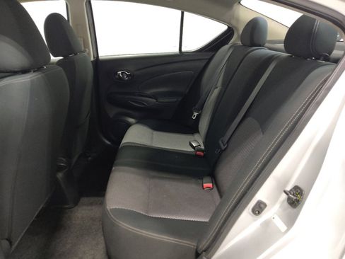 Used 2019 Nissan Versa SV FWD image 18