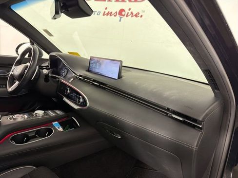 Used 2022 Genesis GV70 3.5T Sport AWD/4WD image 17