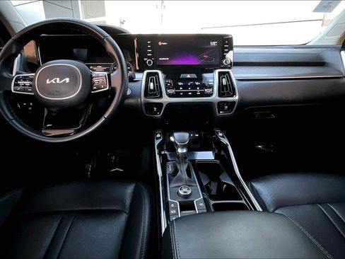 Used 2022 Kia Sorento SX image 15