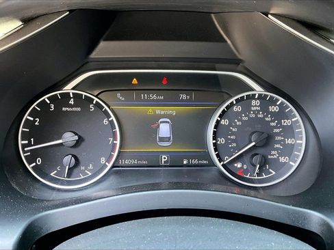 Used 2016 Nissan Murano Platinum image 12