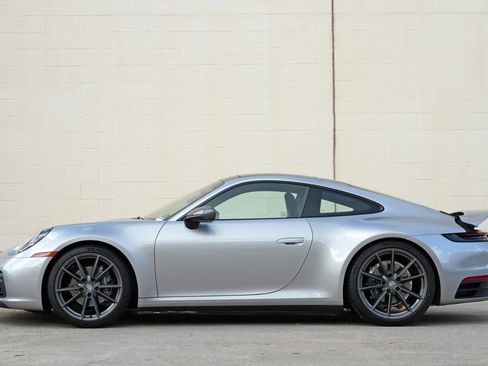 Used 2024 Porsche 911 Carrera T RWD image 9