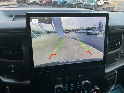 Used 2024 Ford Expedition XLT image 21