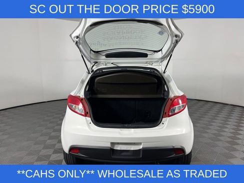 Used 2013 MAZDA MAZDA2 Sport FWD image 21