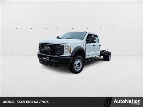 New 2025 Ford F550 4x4 Crew Cab Super Duty image 1
