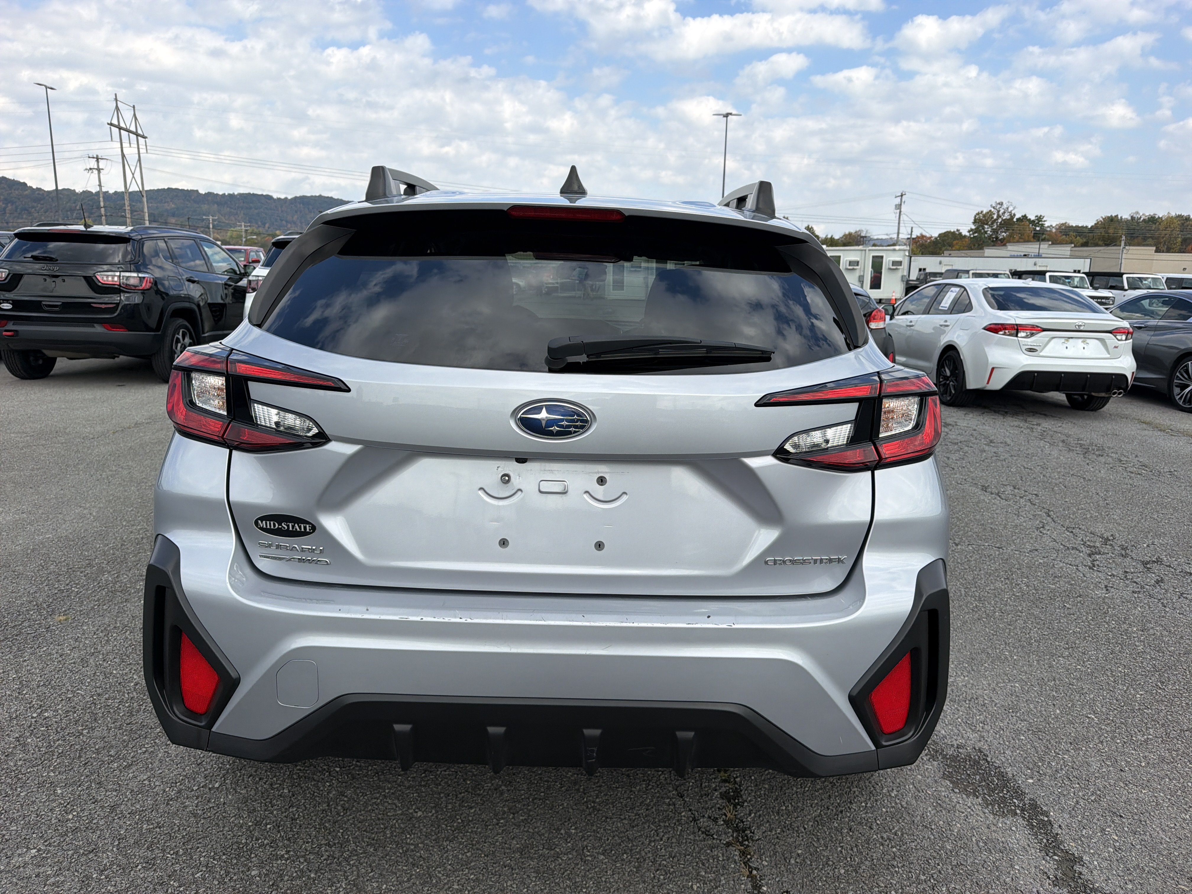 Used 2025 Subaru Crosstrek 2.5i Premium AWD/4WD image 5