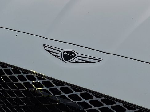 Certified 2024 Genesis G70 2.5T w/ Sport Prestige Package image 8