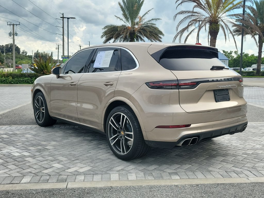 Used 2019 Porsche Cayenne Turbo AWD/4WD image 3