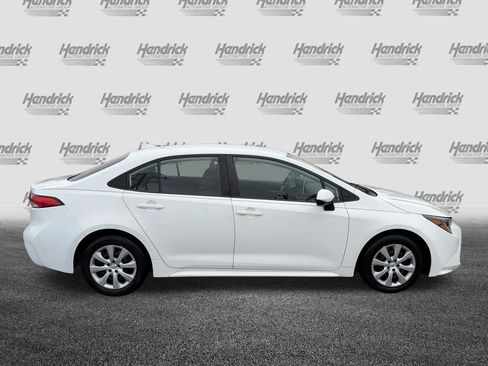 Used 2020 Toyota Corolla LE FWD image 14