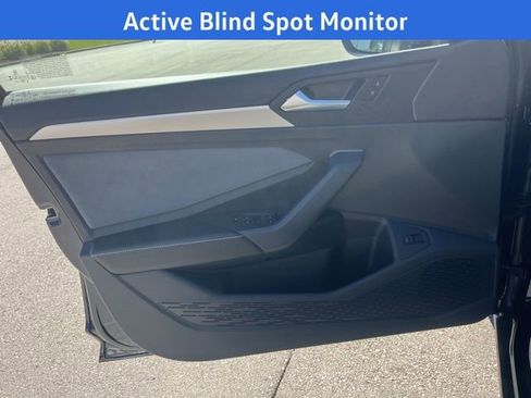 New 2026 Volkswagen Jetta SE image 7