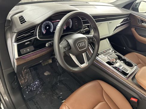 Used 2024 Audi Q8 Premium Plus w/ Premium Plus Package image 9