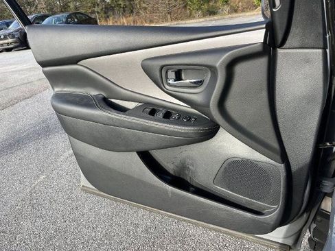 Certified 2024 Nissan Murano SV w/ SV Midnight Edition Package image 13