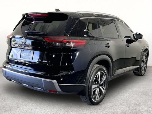 Used 2024 Nissan Rogue SL w/ SL Premium Package AWD/4WD image 4