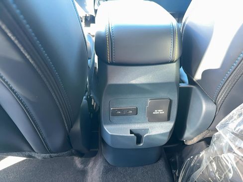 New 2026 Ford Maverick Lobo image 18