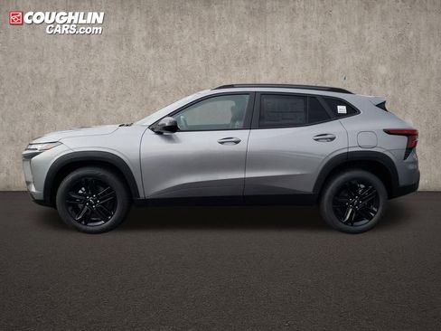 New 2026 Chevrolet Trax ACTIV w/ Sunroof Package image 2