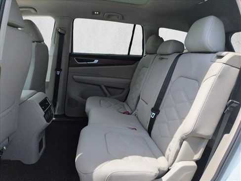 New 2026 Volkswagen Atlas SE FWD image 16
