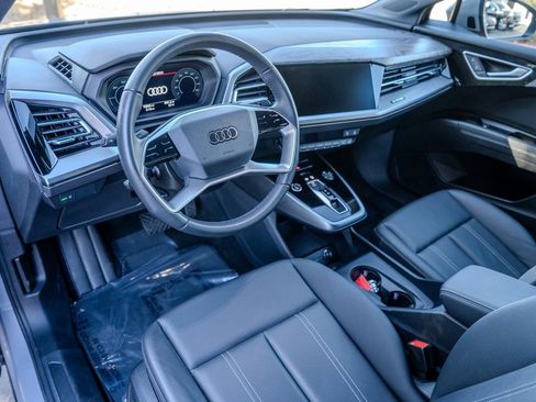 Used 2024 Audi Q4 e-tron Premium Plus image 4