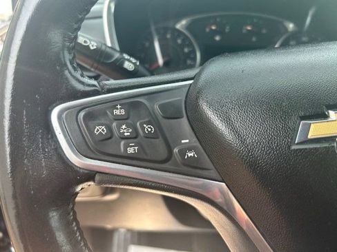 Used 2019 Chevrolet Equinox LT w/ Driver Convenience Package FWD image 17