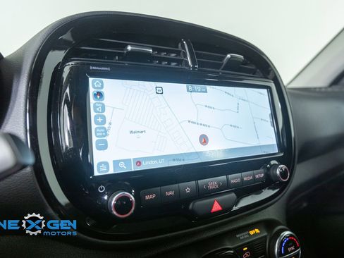 Used 2021 Kia Soul EX FWD image 17