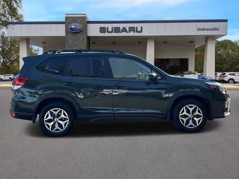 Used 2022 Subaru Forester Premium w/ Popular Package #3 AWD/4WD image 7