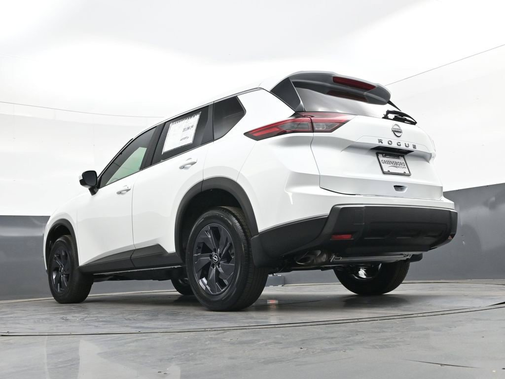 Certified 2026 Nissan Rogue SV FWD image 44