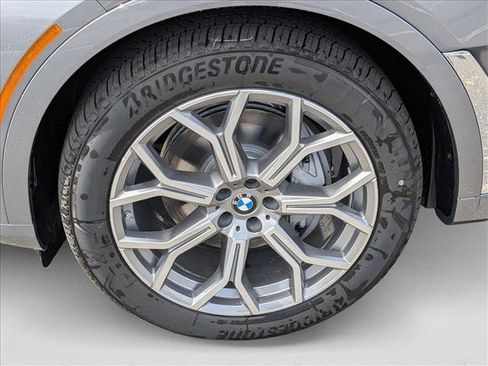 New 2026 BMW X7 xDrive40i image 9