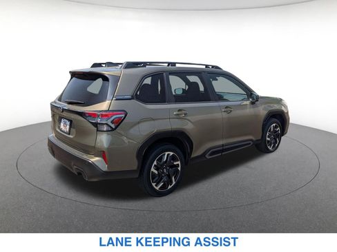 Used 2025 Subaru Forester Limited AWD/4WD image 6