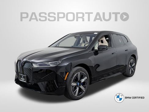 Used 2023 BMW iX xDrive50 w/ Sport Package AWD/4WD image 1