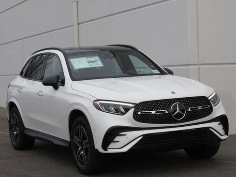 New 2026 Mercedes-Benz GLC 300 4MATIC image 2