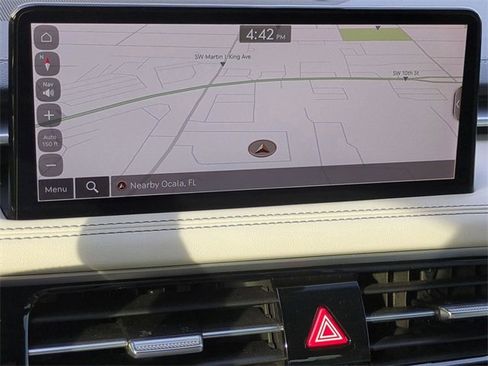 Certified 2025 Genesis G70 2.5T image 20