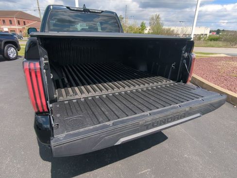 Used 2023 Toyota Tundra Platinum AWD/4WD image 25