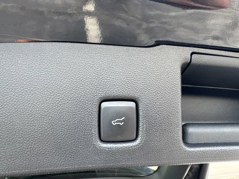 Used 2024 Ford Escape Active AWD/4WD image 43