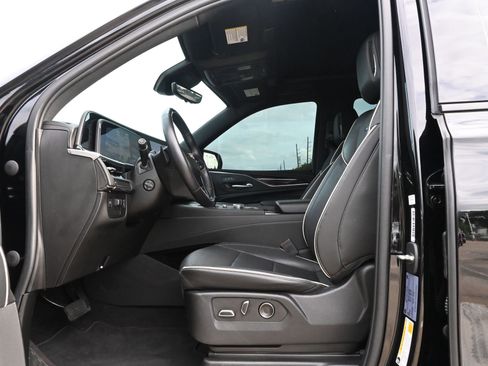Used 2023 Cadillac Escalade Sport w/ LPO, ONYX Package RWD image 17