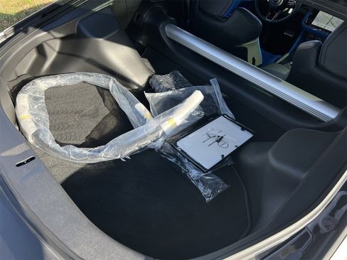 Certified 2024 Nissan Z Performance w/ Floor Mat Package image 29