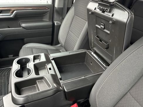 Used 2023 Chevrolet Silverado 1500 LT AWD/4WD image 24