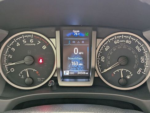 Used 2023 Toyota Tacoma SR5 w/ Technology Package RWD image 16