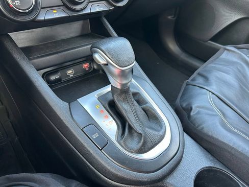 Used 2024 Kia Forte LXS w/ LXS Technology Package FWD image 27