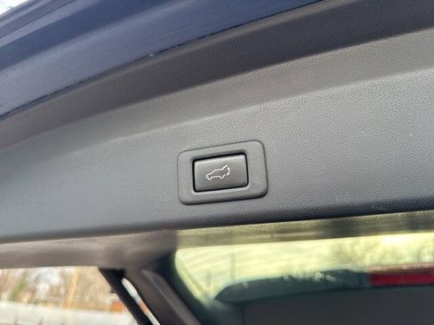 Used 2019 Subaru Ascent Premium w/ Popular Package #2A image 14