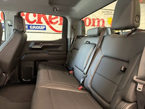 Used 2024 GMC Sierra 1500 SLT image 21