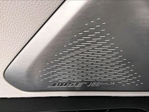 Used 2025 GMC Acadia Denali w/ Super Cruise Package image 30