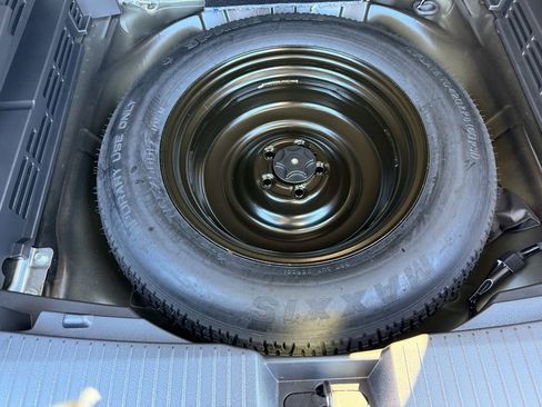 Certified 2024 Nissan Rogue S image 33