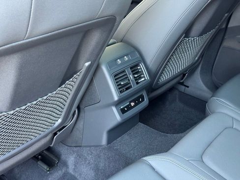 New 2025 Audi Q5 Prestige image 24