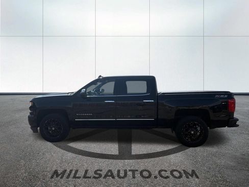Used 2017 Chevrolet Silverado 1500 LTZ Z71 w/ LTZ Plus Package AWD/4WD image 10